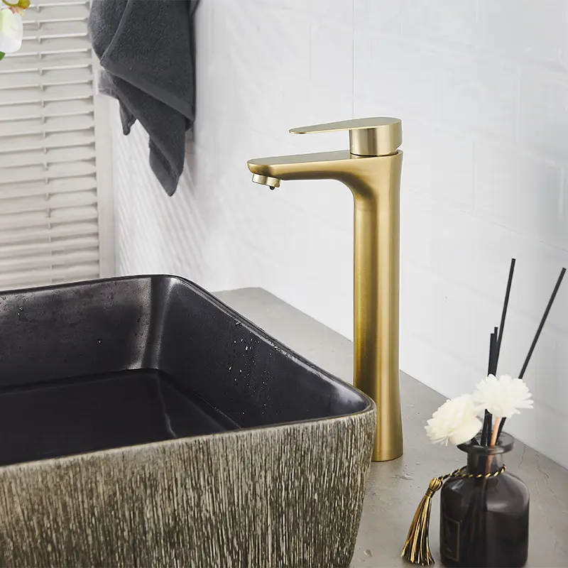 Tocca del bagno oro spazzolato